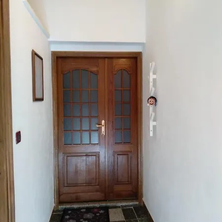 Leopold Apartment *